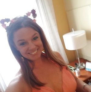 Meet your Posher, Jenn